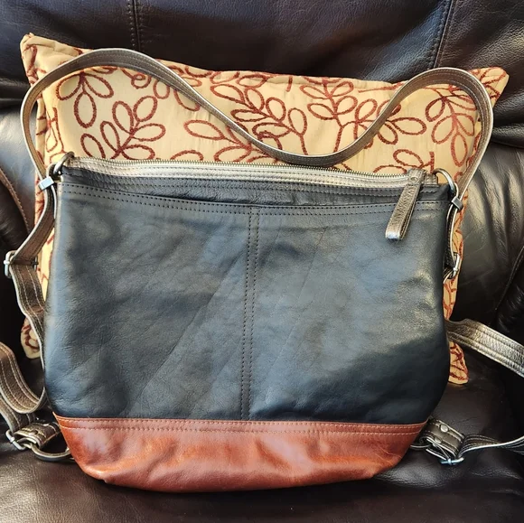 Rough and Tumble VVGUC Medium Open Pocket Hobo windso/Redwood - Picture 1 of 13
